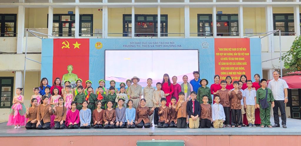  NHÌN LẠI NHỮNG HÌNH ẢNH ĐẸP TRONG HỘI THI KỂ CHUYỆN VỀ TẤM GƯƠNG ĐẠO ĐỨC HỒ CHÍ MINH 